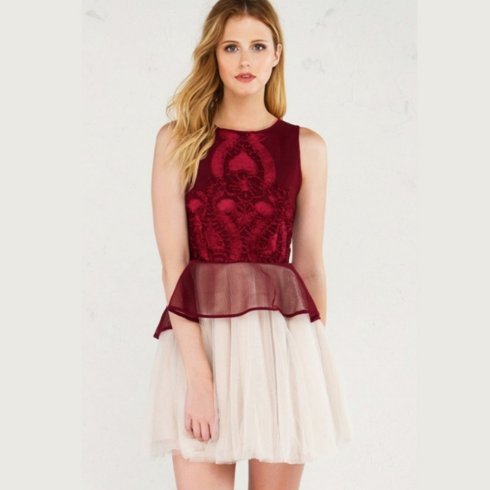 Akira Black Label Tulle Peplum Sleeveless Cocktail Dress medium